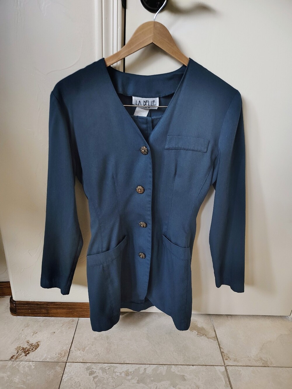 La Belle Teal Button-Front Longline Blazer With Matching Shirts Size 3